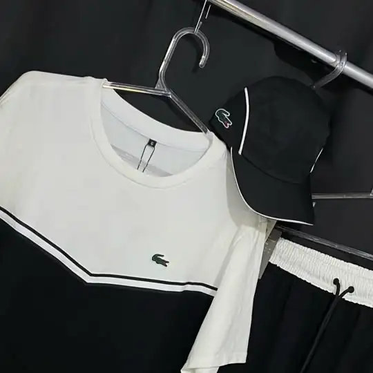 Camiseta Branca Listrada